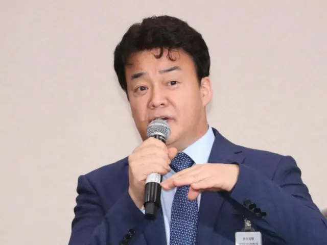 【公式】料理研究家ペク・ジョンウォン、あらゆる問題の渦中でフランスで「天才ペク社長の逆境食堂3」撮影中…「変更やキャンセルが難しい」