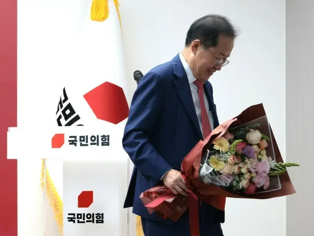 与党内予備選で “落選”の洪準杓氏「政界引退、離党する」＝韓国