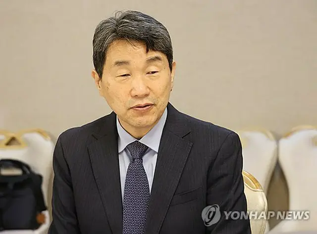 ２日から大統領権限を代行する李周浩（イ・ジュホ）社会副首相兼教育部長官＝（聯合ニュース）