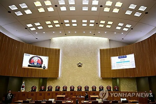 大法院は１日、２０２２年の大統領選に絡み虚偽の事実を述べたとして公職選挙法違反の罪に問われた李在明氏に無罪を言い渡した二審判決について一部有罪と判断して破棄し、ソウル高裁に審理を差し戻した（写真共同取材団）＝（聯合ニュース）