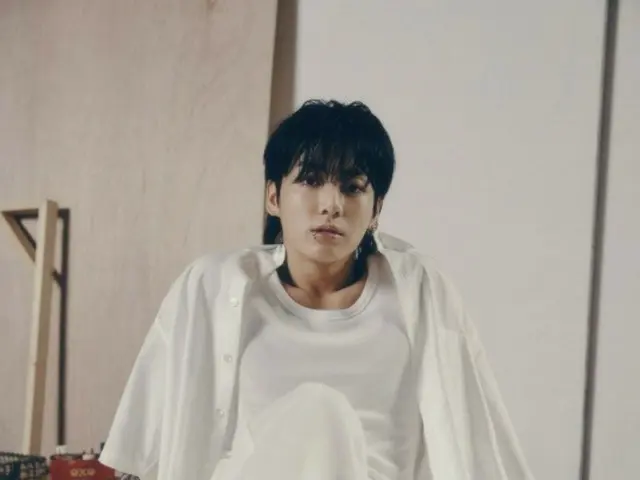 JUNG KOOK「Standing Next to You」YouTube公式オーディオ動画、再生回数1億回突破