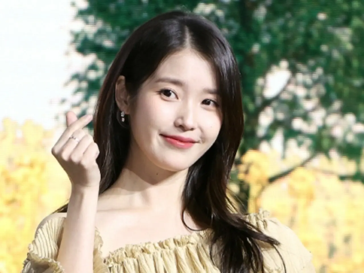 IU（アイユー）、こどもの日を迎えて1500万円以上を届ける…“寄付天使