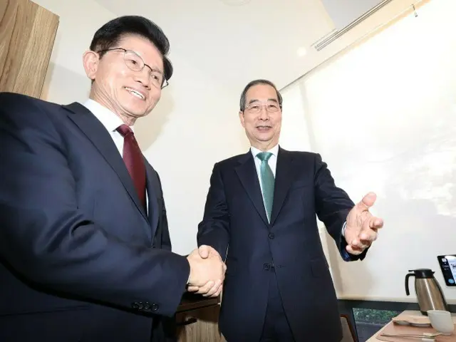 国民の力、金文洙候補と韓悳洙予備候補の一本化を念頭に置いて世論調査に突入＝韓国
