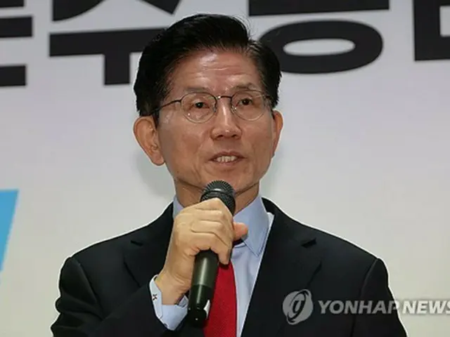 韓国大統領選　金文洙氏「党が不法に候補資格はく奪」