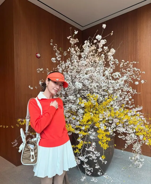 女優イ・ミンジョン＆イ・ビョンホンの末っ子、とても小さくてラブリーで「花より美しいかわいい娘」