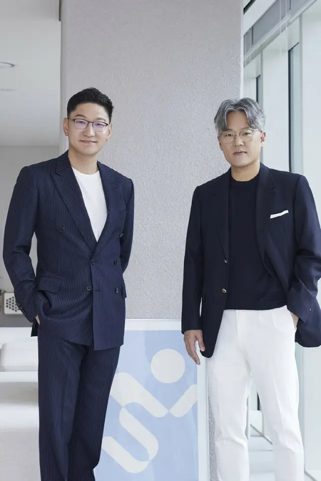 （左から）タク・ヨンジュン、チャン・チョルヒョクSM共同代表