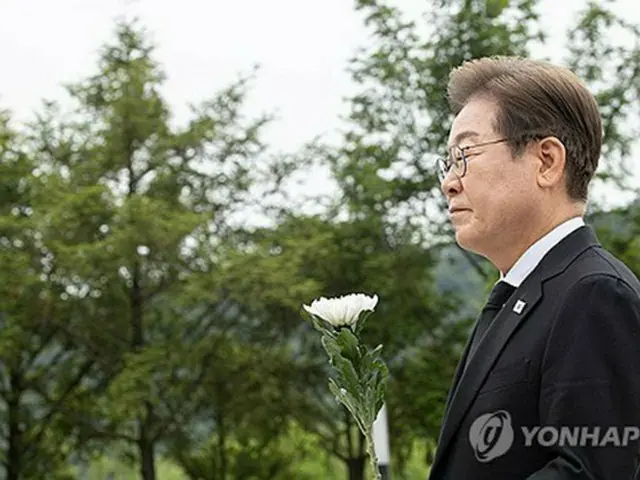 李在明候補が文元大統領と昼食会　支持層結集狙い＝大統領選