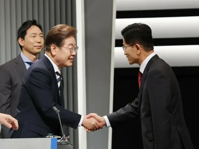 李在明氏「内乱事態の克服が重要」…金文洙氏「詐欺師がいてはならない」＝韓国