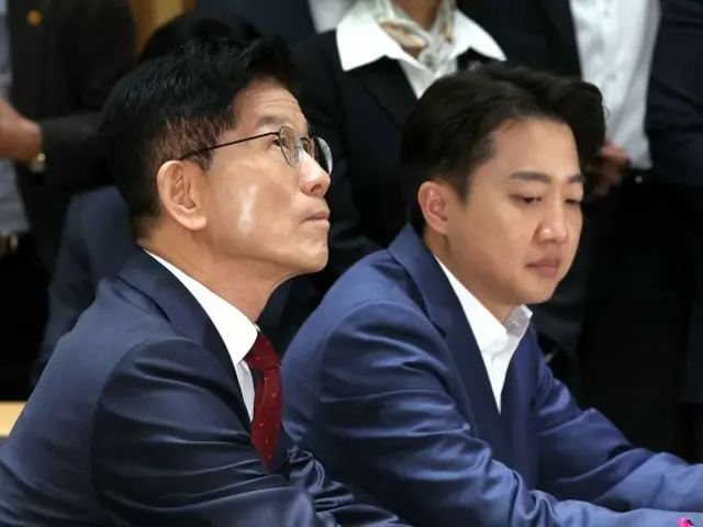 金民錫共に民主党常任共同選挙対策委員長「金文洙候補と李俊錫候補の一本化の可能性は高い…支持率が下がるだろう」＝韓国