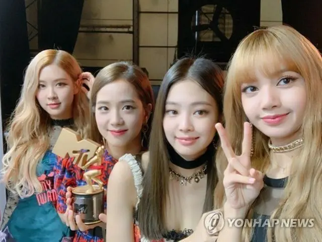 ＢＬＡＣＫＰＩＮＫ（ＹＧエンターテインメント提供）＝（聯合ニュース）≪転載・転用禁止≫