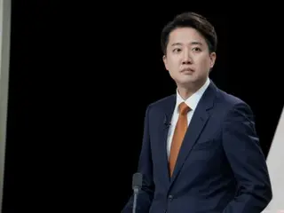 李俊錫氏、テレビ討論で李在明氏に猛攻「果物2800万ウォン分、家に象でも？」＝韓国大統領選