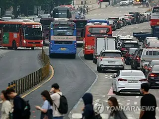 ソウル市内バス労組がスト留保　始発から通常運行＝賃金交渉続行へ