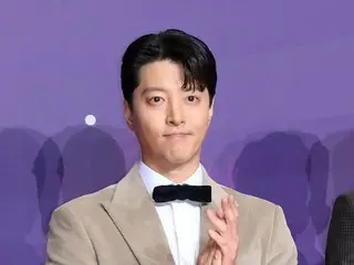俳優イ・ドンゴン、美貌の女性とデート目撃談…離婚から5年目の近況