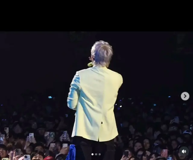 「FTISLAND」イ・ホンギ、大学祭でLIVE中に尻もち