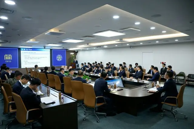 大統領警護安全対策委員会の会議の様子（大統領警護処提供）＝（聯合ニュース）≪転載・転用禁止≫