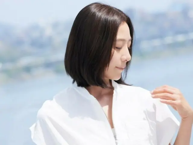 女優キム・ヒエ、「生涯7号サイズ」よりスリムな印象…品格をまとう「優雅な美しさ」の代名詞
