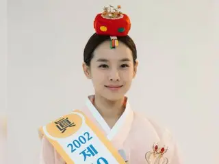 女優チョ・ユニ、韓服姿で端麗な美貌を公開…清楚さとラブリーな雰囲気まで
