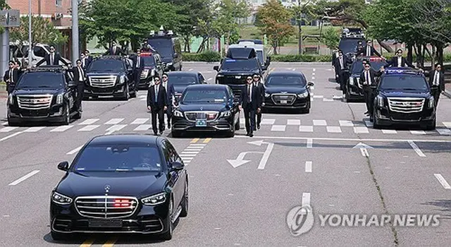 大統領警護処は５月２７日、次期大統領就任式のパレードの訓練をソウルで実施した（大統領室通信写真記者団）＝（聯合ニュース）