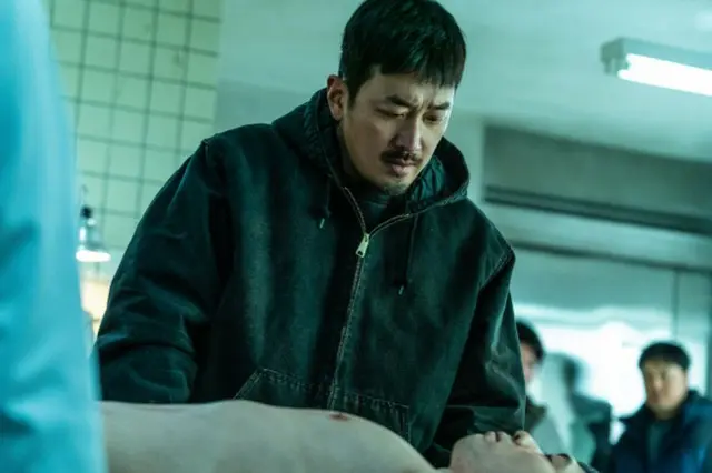 韓国が誇る名優ハ・ジョンウ×キム・ナムギル待望の共演映画『ブロークン 復讐者の夜』邦題決定！9月12日（金）シネマート新宿他にて公開Copyright ⓒ 2025 BARUNSON E&A, Eulji Creative, Sanai Pictures Co. Ltd. All rights reserved.