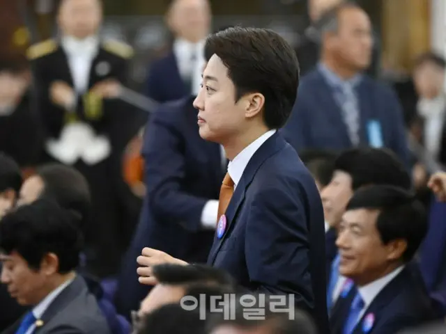 李俊錫議員が李在明大統領の就任式に出席した理由は＝韓国報道