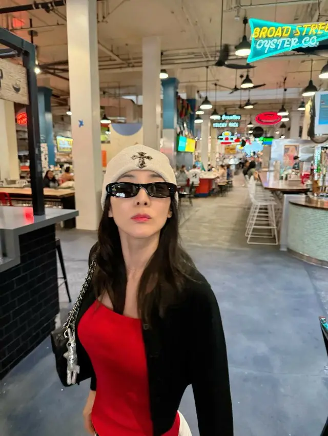 DARA（元2NE1）、か細いけどグラマー…日常でも強烈なビジュアル