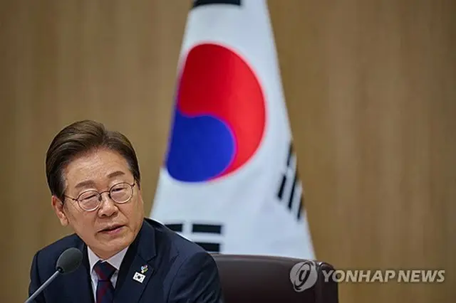 １０日に閣議を開催した李在明大統領（大統領室提供）＝（聯合ニュース）≪転載・転用禁止≫