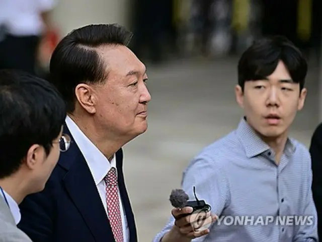 尹前大統領が警察に意見書提出　２回目の出頭要請に応じず