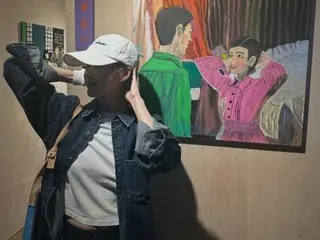 IU（アイユー）、約束守ったエスン…「おつかれさま」を描いた画家たちを訪ねる