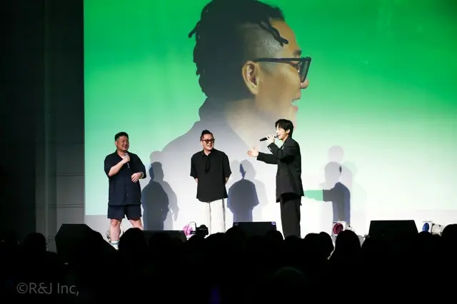 韓国バラード界の重鎮「VIBE」のユン・ミンスと、現在日本で活躍する韓国人バラエティタレントのキョンシクがお祝いに駆けつけた。