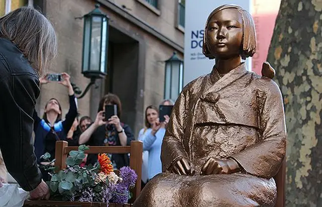 ケルンで展示されていた少女像（資料写真）＝（聯合ニュース）