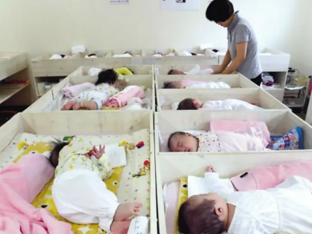 韓国の「0～14歳の人口比率」、世界で最も低い水準…日本・中国より深刻