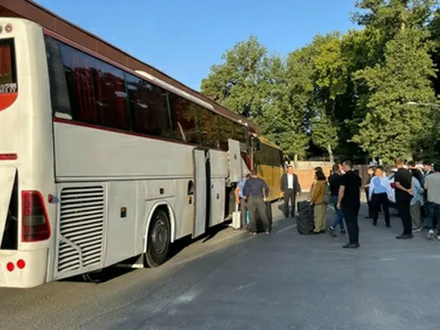 イラン・イスラエルから韓国国民ら５６人退避　韓国政府が用意したバスで