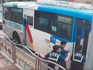 「映画のワンシーンが思い浮かんで」…バスを盗んだ50代の男の真昼の逃走劇＝韓国報道