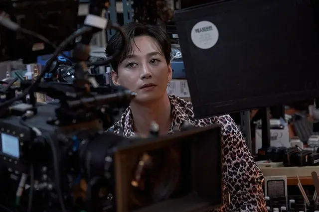 カン・ドンウォン主演映画『プロット 殺人設計者』メイキング映像&オフショットが解禁!5