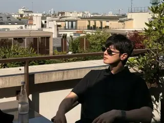 「ASTRO」チャウヌ、パリの街で過ごすゆったりとしたひととき…どんなポーズも絵になる
