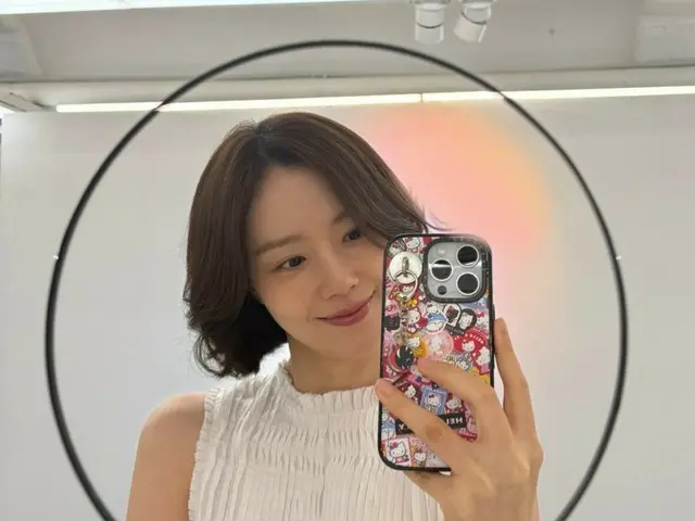女優ムン・チェウォン、柔らかなほほ笑み…清純可憐な女性美爆発