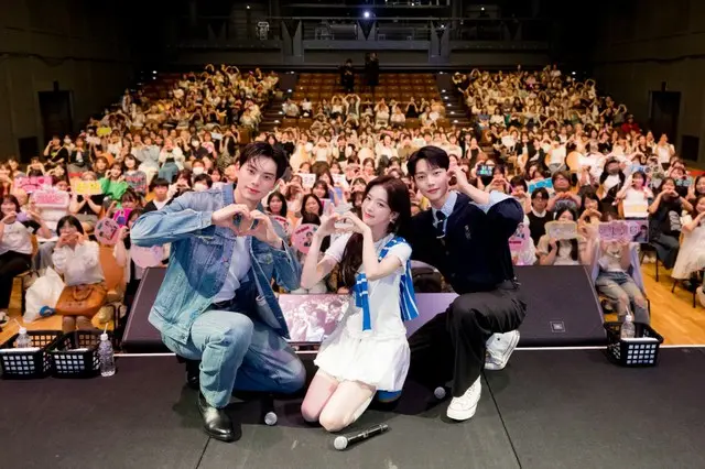 ノ・ジョンウィ、イ・チェミン、チョ・ジュニョン、ドラマ「バニーとお兄さんたち」の来日ファンミーティングが大盛況満点のファンサービス連発で会場中をとりこに(C) Kakao Entertainment & IMX