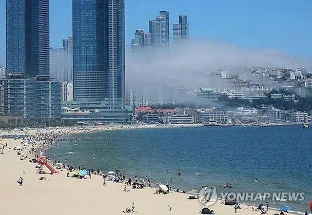 海雲台海水浴場＝（聯合ニュース）