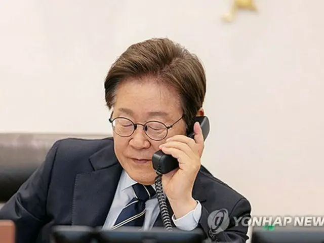 韓国・ＵＡＥ大統領が電話会談　防衛産業・原発協力強化で一致