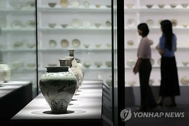 国立中央博物館で開催中の特別展「新しき国　新しき美術：朝鮮前期の美術」＝（聯合ニュース）