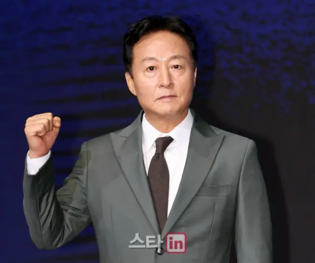 ソン社長役の俳優キム・ジョンス