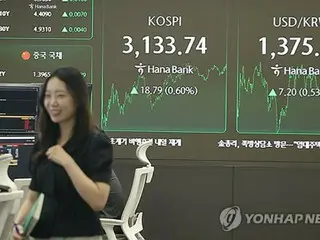 韓国総合株価指数　３年１０カ月ぶり高値