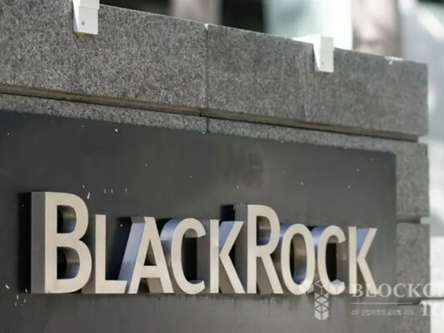 ブラックロックの現物ビットコインETF「IBIT」資産70万BTC突破