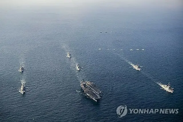 昨年１１月に実施された「フリーダム・エッジ」の様子（韓国軍合同参謀本部提供）＝（聯合ニュース）≪転載・転用禁止≫