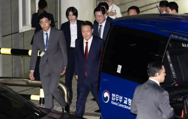 尹前大統領の拘束捜査「賛成」71%...李大統領の肯定評価は65%突破