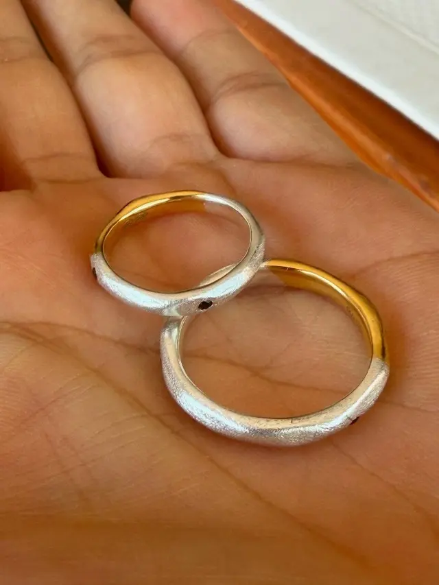 イ・ヒョリ＆イ・サンスン、カップルタトゥーの上の結婚指輪…12年ぶりに買い替え「今度は同じ」