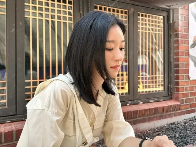 女優ソ・イェジ、「絵よりもっと絵みたいだね」…AIを超える華やかさも「復帰」