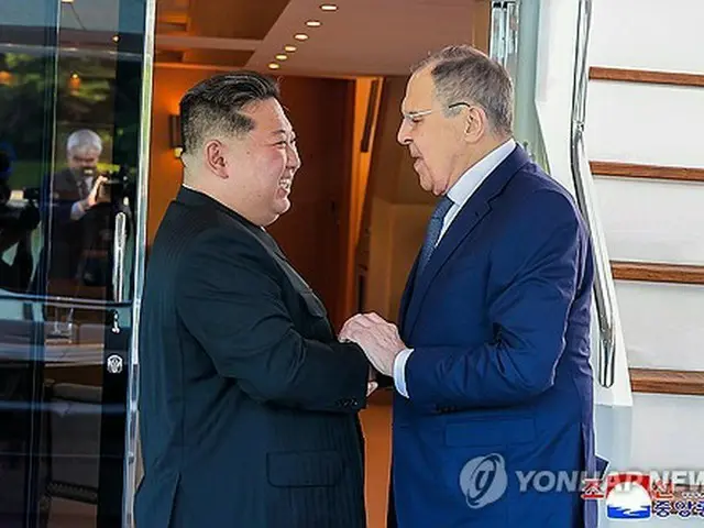 金正恩氏がロシア外相と面会　北メディアは首脳会談に言及せず