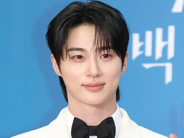 【公式】俳優ビョン・ウソク、“高額寄付者の集い”会員に…「気持ちを分かち合う人生を生きたい」