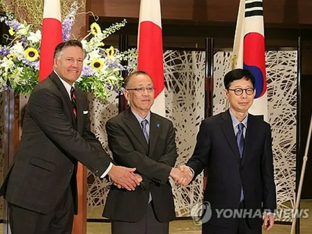 韓米日が外務次官協議　「３カ国協力は非常に重要」